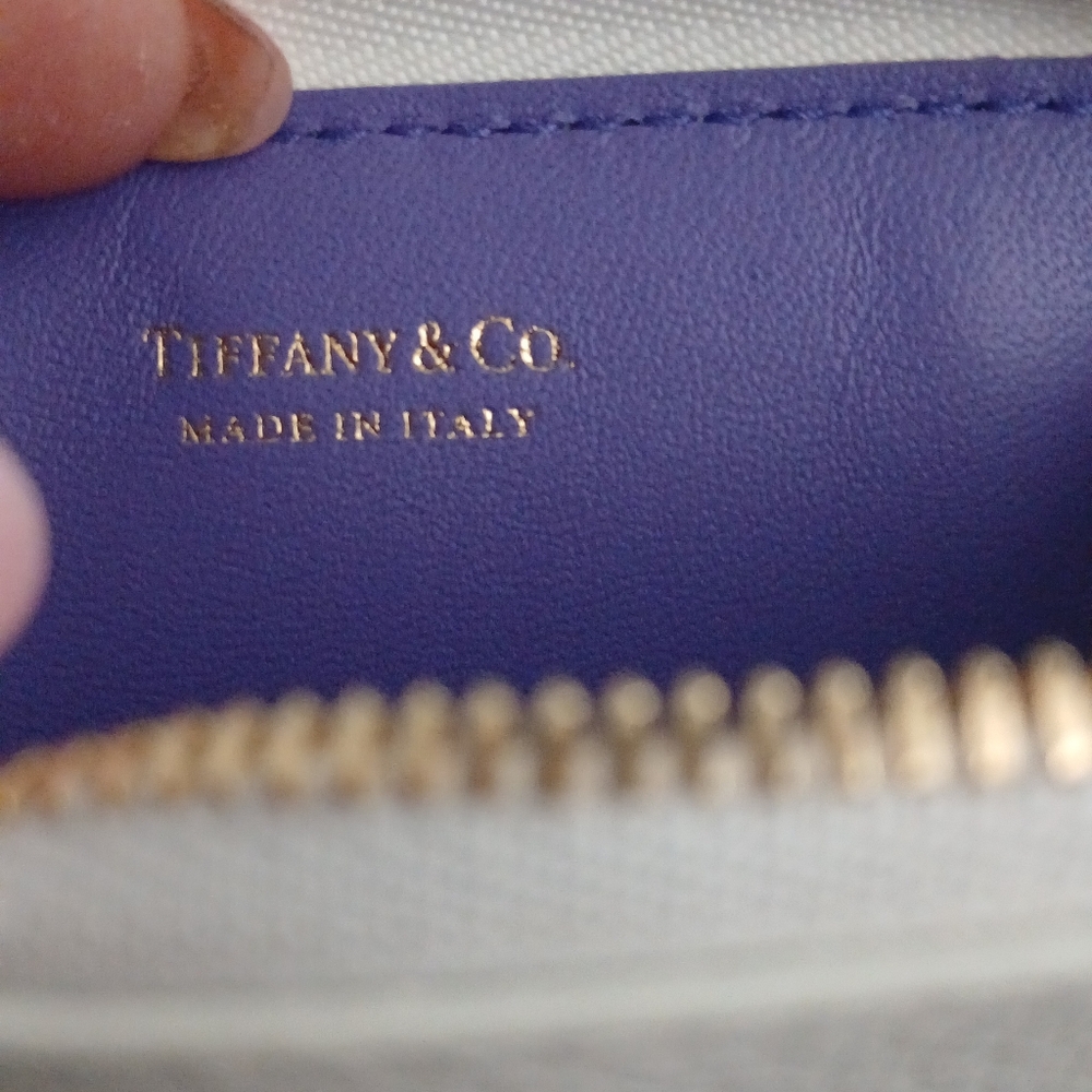NEW AUTHENTIC Tiffany & Co $500 Zip Wallet Card Case Made In Italy - Picture 3 of 14